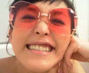 �s���N�̃T���O���X